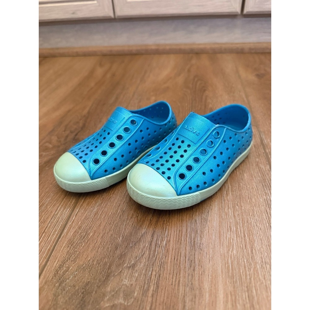 Native Jeffersons Sz 6